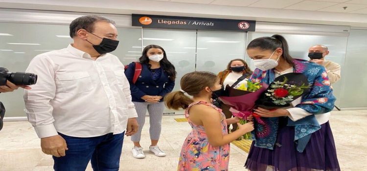 Claudia Sheinbaum llega a Hermosillo