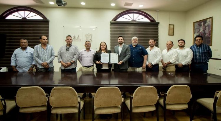 Firma ayuntamiento convenio con CMIC