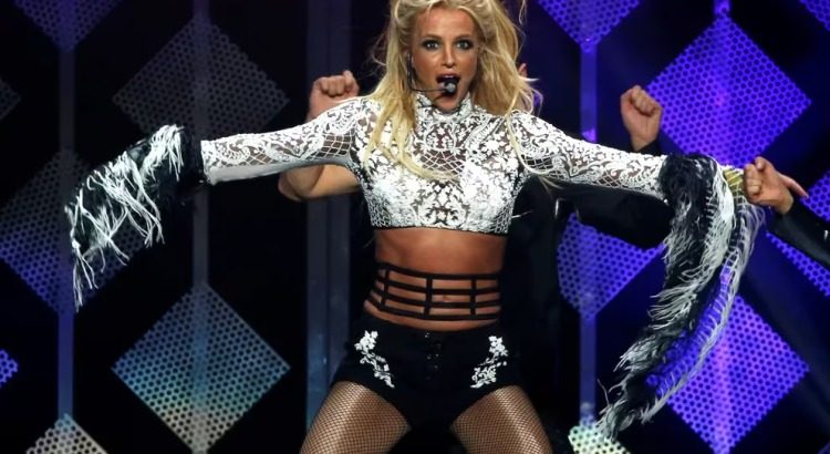 Britney Spears regresa a Las Vegas tras incidente de bofetada