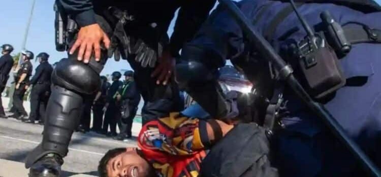 Inicia toque de queda en Los Ángeles