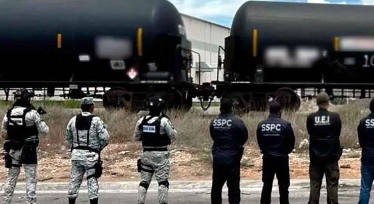 Aseguran 15 millones de litros de huachicol
