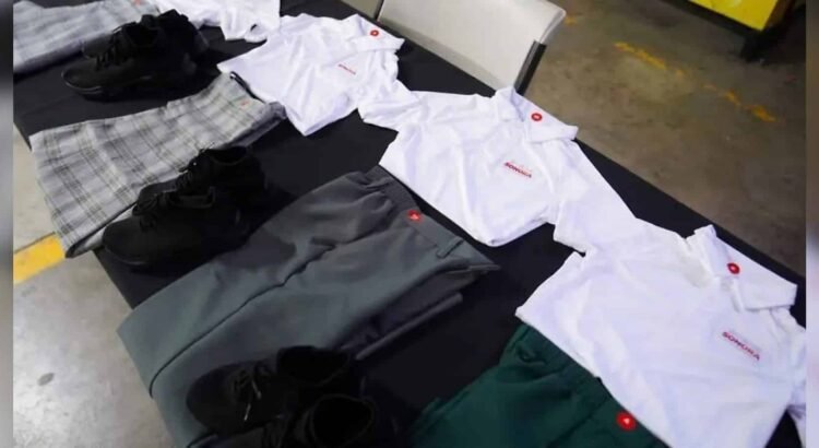 Programa de entrega de uniformes escolares gratuitos en Sonora alcanza 62% de avance
